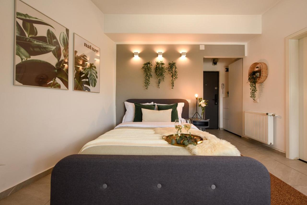 Read All About It - Stylish Central Studio Bucureşti Eksteriør bilde